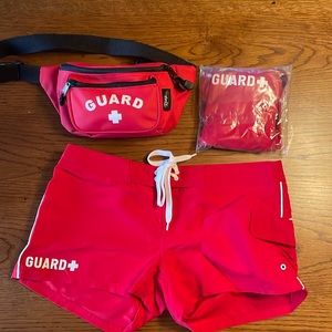 🌺 Lot of Lifeguard clothing/gear size 32 and small